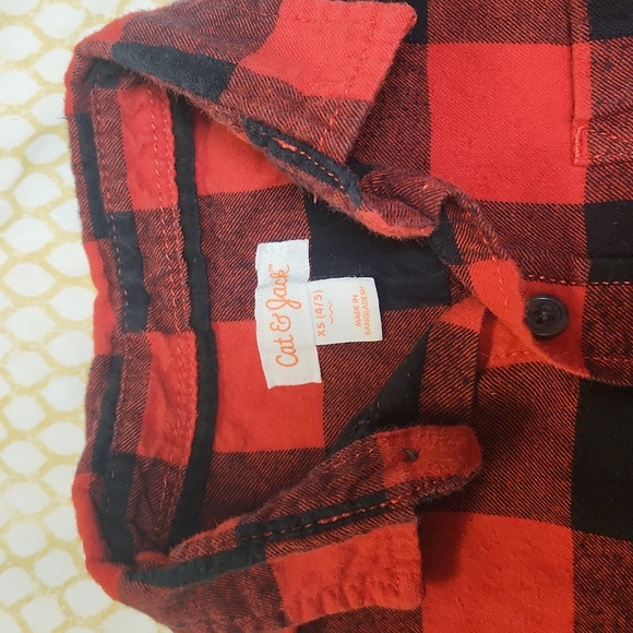 Cat and jack red Flanel, size XS 4-5 - Picture 2 of 4